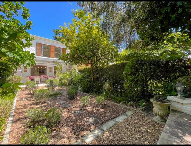 3 BEDROOM PROPERTY TO RENT IN CONSTANTIA